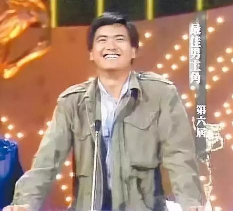 周润发：“香港之子”被拉下神坛，他的完美人设如何被媒体摧毁？