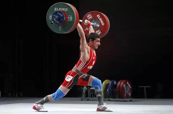 肩膀嘎吱嘎吱响，是何原因？如何解决？