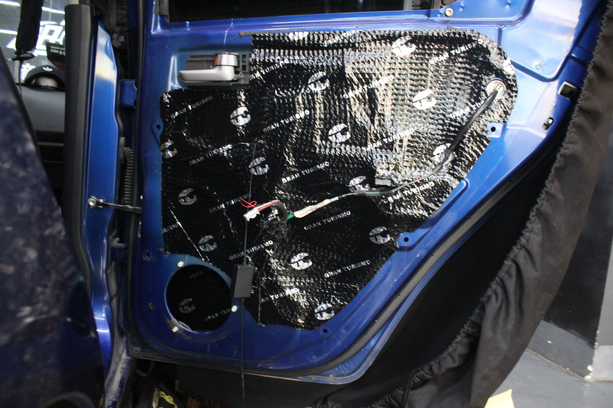 铃木天语前后门升级摩雷玛仕舞二代网红音响套装，8个喇叭真带劲