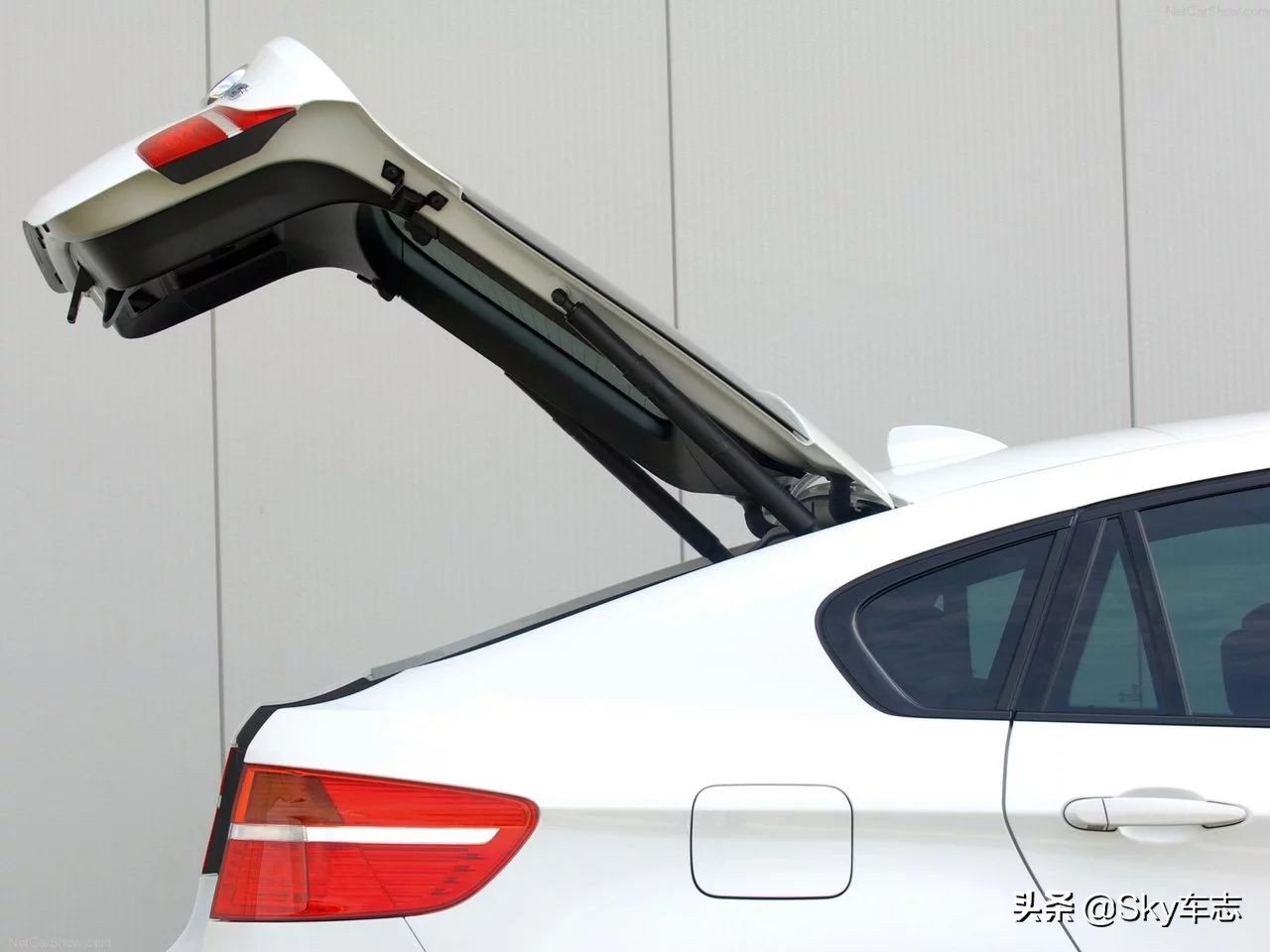 宝马是如何体现舒适性的,宝马注重操控还是舒适