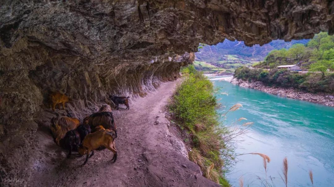 国内100条徒步路线,一生必去的10条徒步线