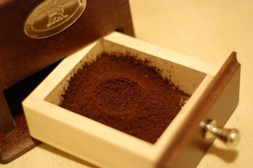 冰箱放时间长了一股味道怎么办,冰箱维修后冰箱内有异味