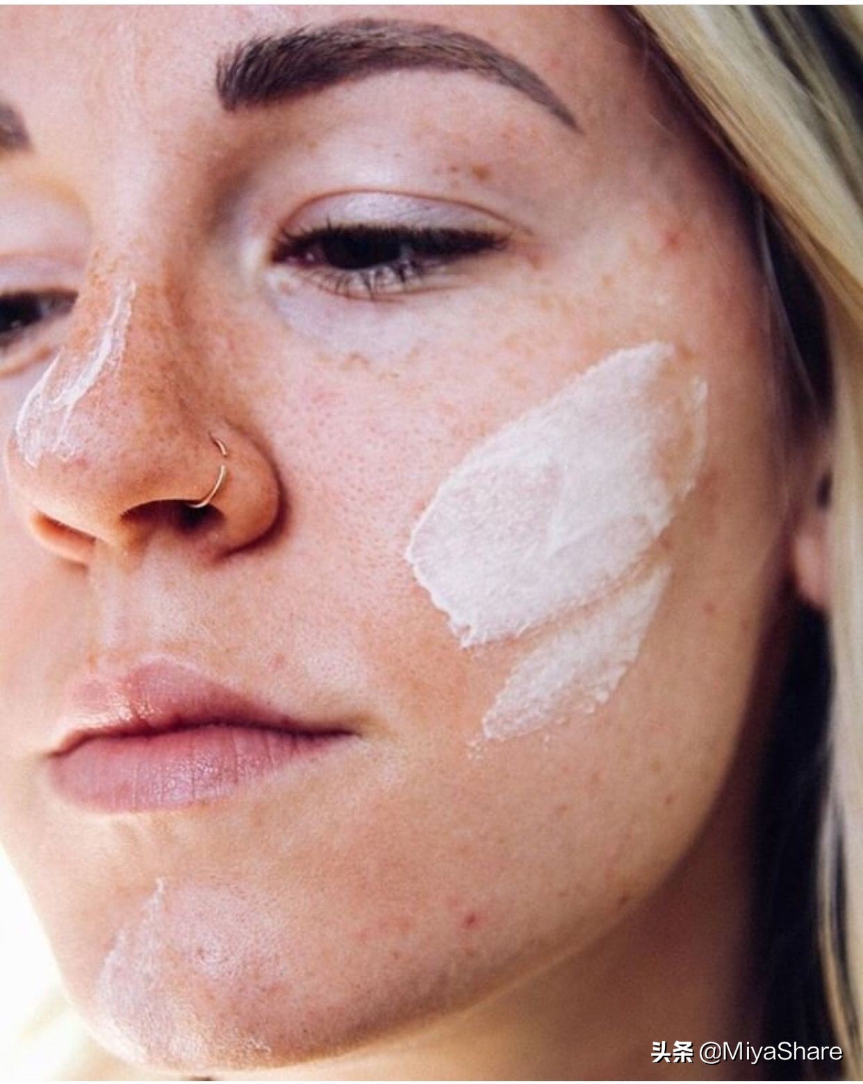 室内有没有必要涂防晒霜,在室内真的需要涂防晒霜吗