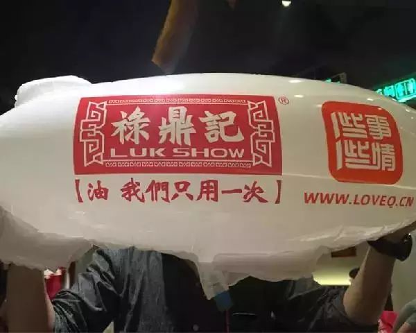 仅靠一句广告语,这家餐厅这样做进店率提升40%,营业额翻倍