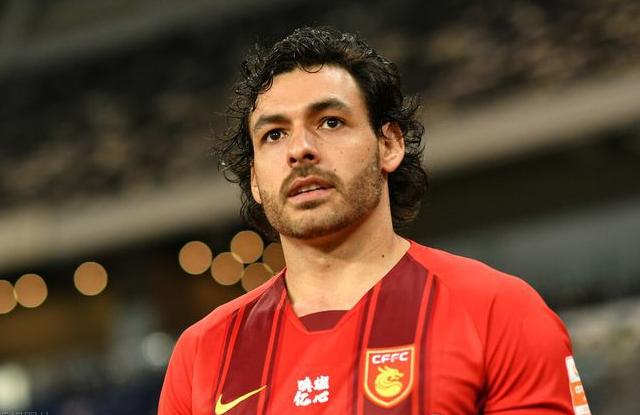 高拉特主动解约放弃约2亿薪资,高拉特回归恒大高薪续约