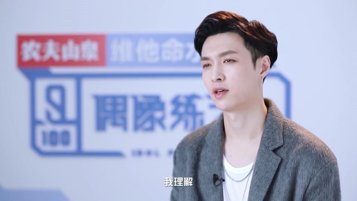 张艺兴是从哪一期变成小狐狸的,张艺兴是怎么闯进娱乐圈的