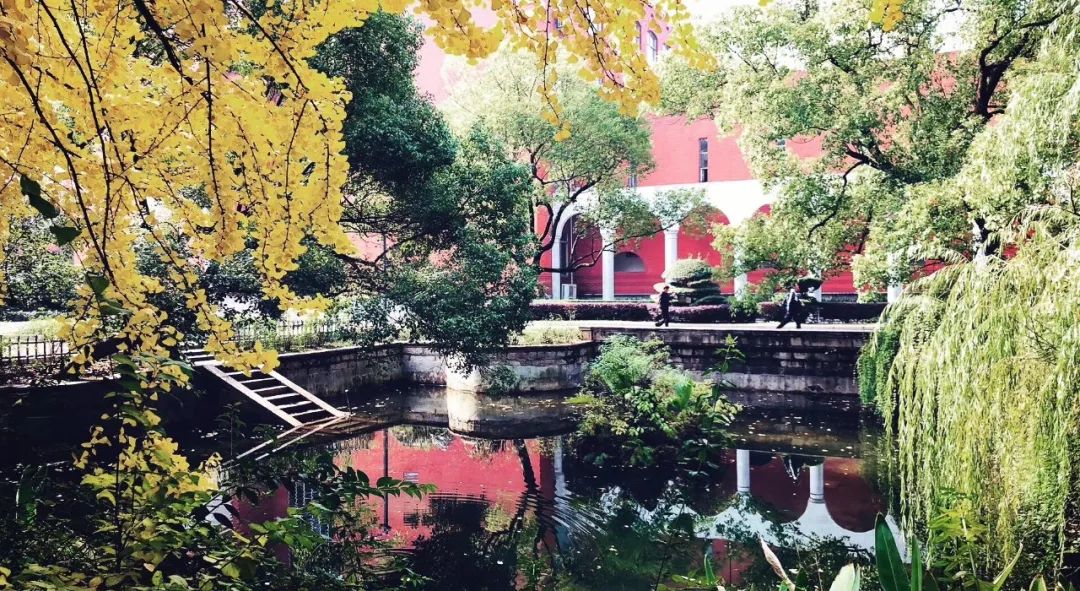 青年毛主席,榜首进一中!他曾就读的长沙市一中究竟有多牛?