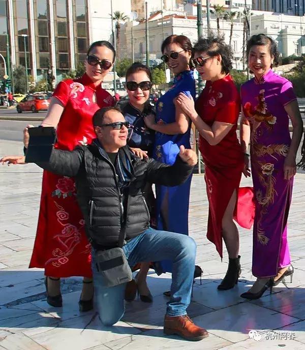 超百图再现2018年服装圈内那三十道靓丽风景……