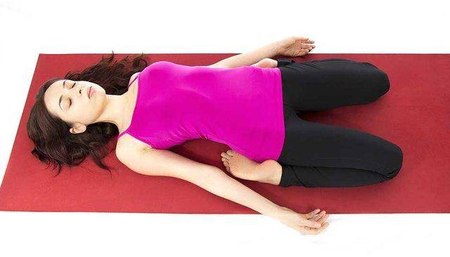 瑜伽女神每天必练动作,瑜伽女神每天必练100个动作