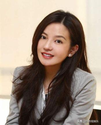 少林足球的阿梅是赵薇演的吗,赵薇少林足球守门员片段