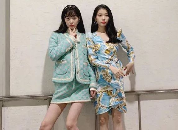 2年3位好友自杀!IU演唱途中获知具荷拉死讯,疑受打击唱不下去