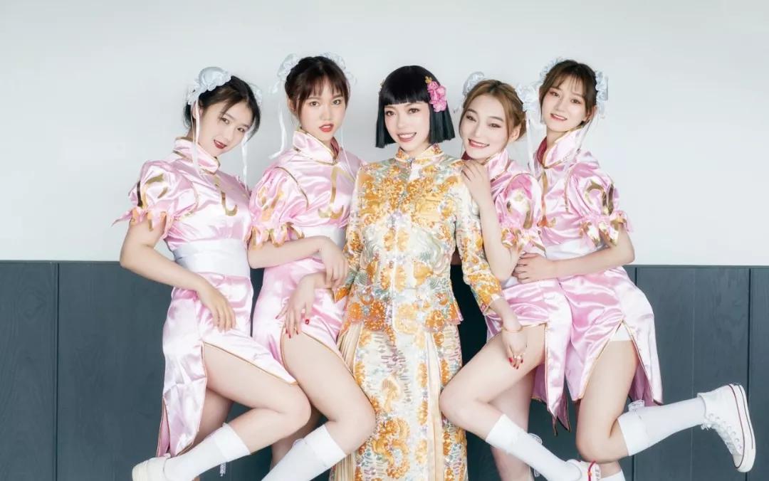 婚礼不一定需要完美的流程,婚礼不堵门不闹还能做什么