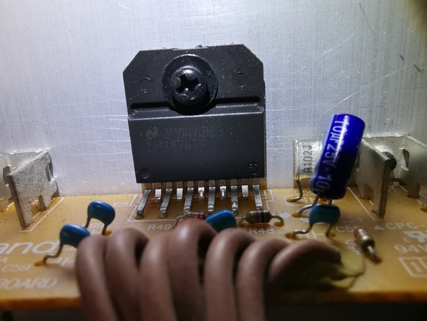 罗兰音箱拆箱视频,罗兰音箱拆解