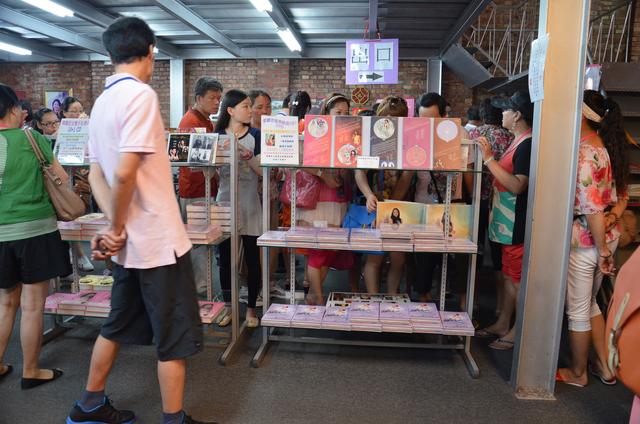 高雄夜晚很美,高雄市中心夜景