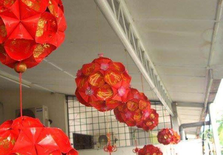 元宵节10个红包灯笼制作方法,用红包做元宵节灯笼