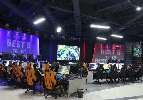 网吧ktv没落,为啥网吧ktv过气了