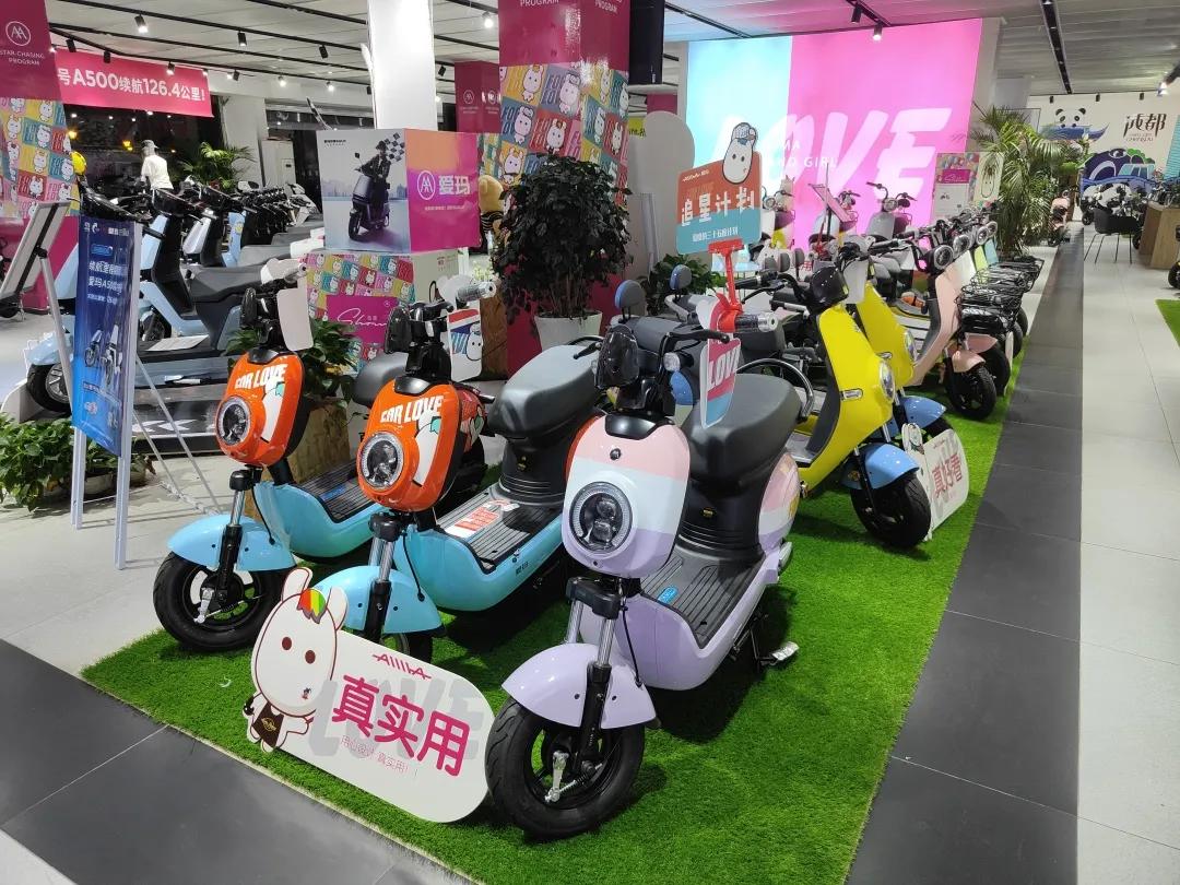 骑上小熊引擎迷你GO:2499,不烧骨油