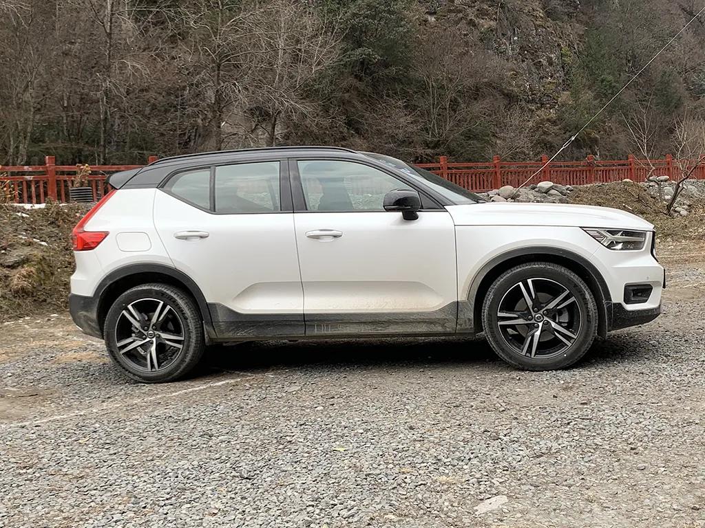 试驾沃尔沃xc40,沃尔沃xc40最新试驾视频