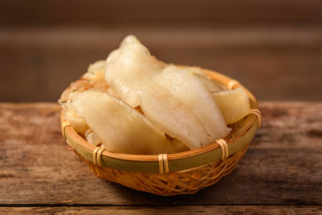 鱼胶真那么值钱吗,鱼胶为什么这么贵不就是鱼鳔吗