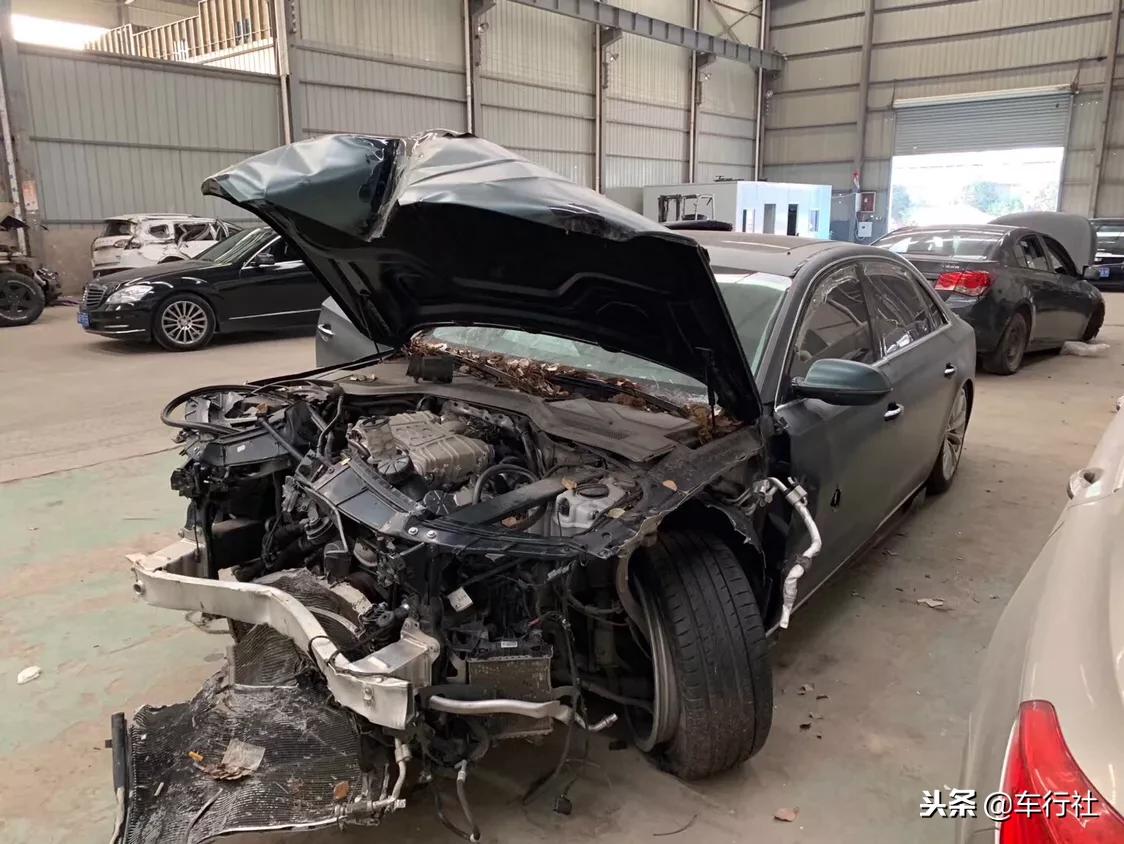 2015事故车奥迪a8l出售,2012奥迪a8事故车