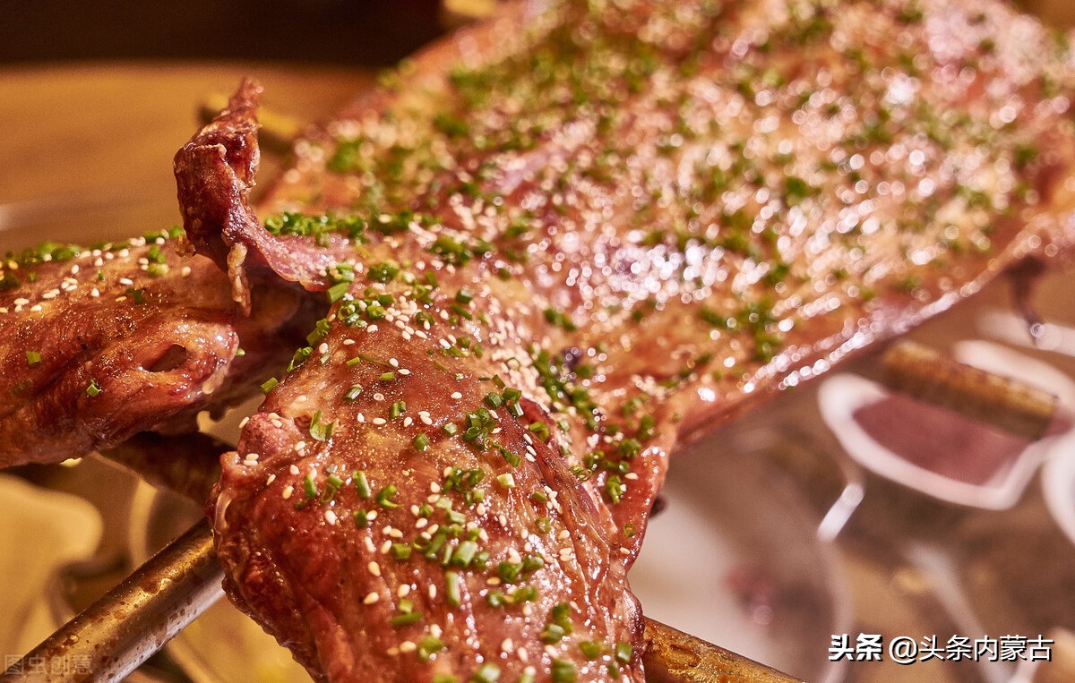 内蒙古人喝什么白酒,内蒙古人有多能吃辣