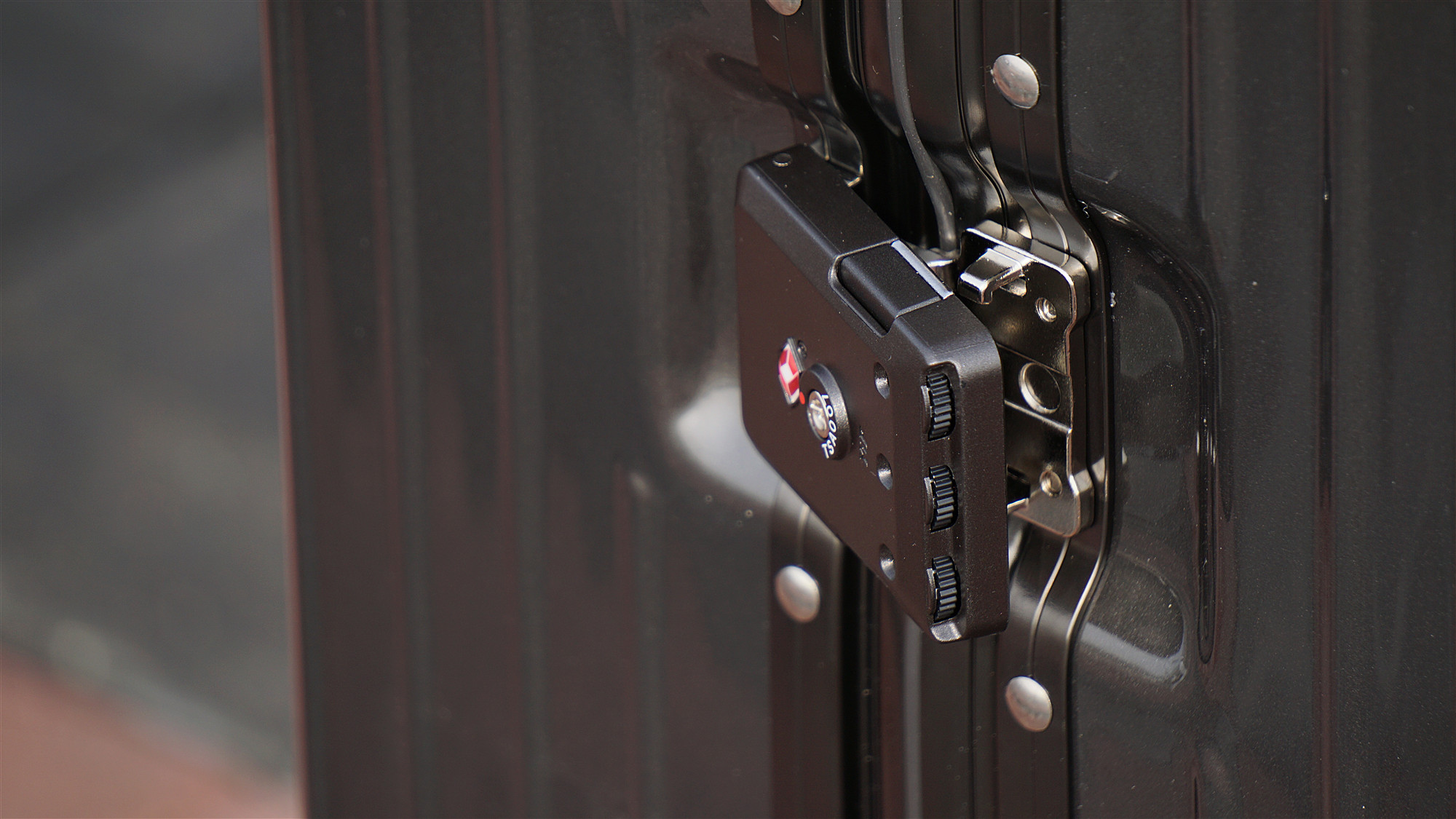 网易严选铝框旅行箱测评,网易严选铝镁合金拉杆箱