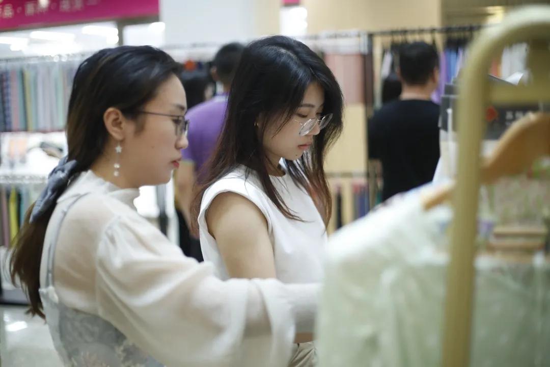 女装设计专业比赛,杭州中国女装设计大赛