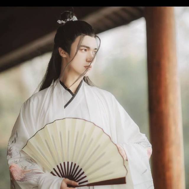 杜甫写给李白的第一首诗,杜甫怀念李白的诗词名句是什么