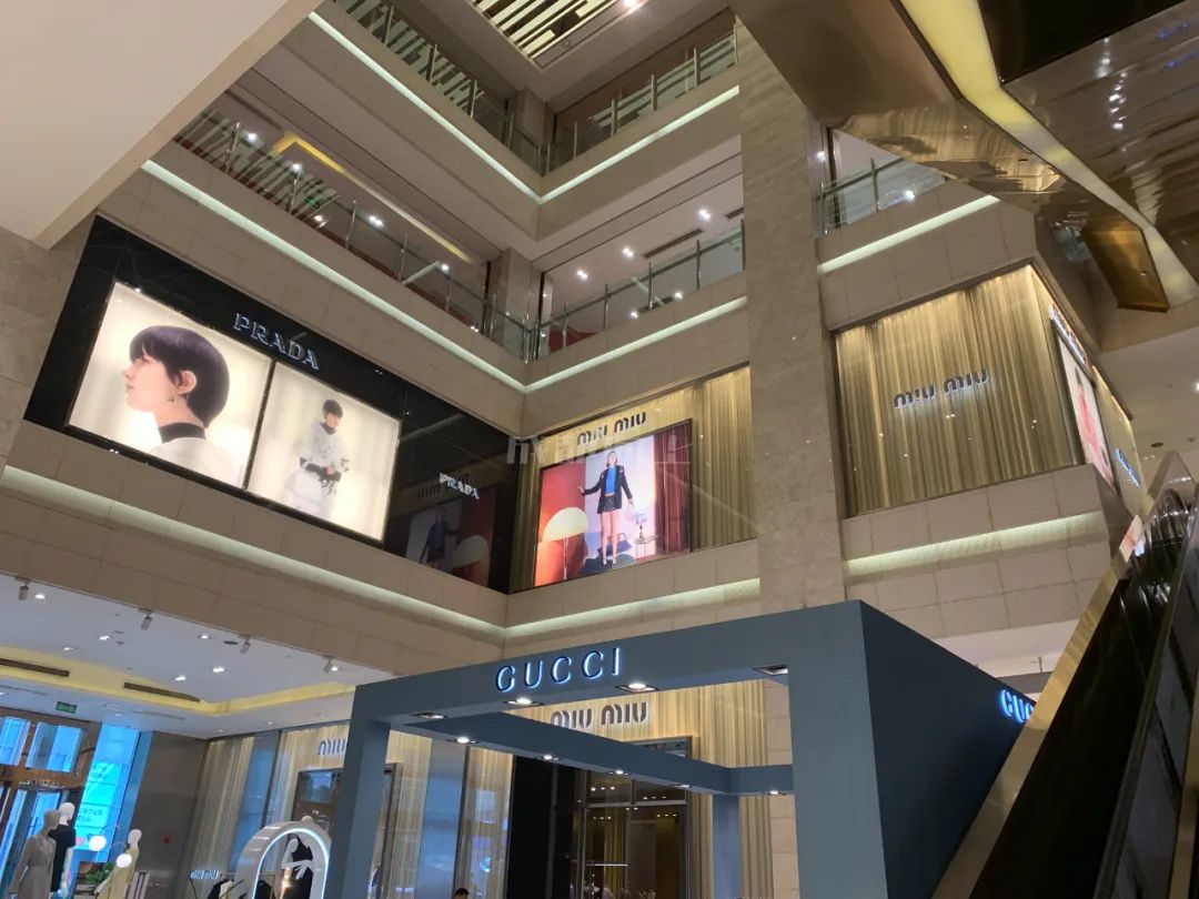 暴走重庆成都,重庆三大核心商圈