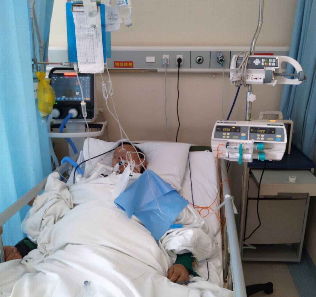 亲人不幸进了ICU，都会经历哪些痛苦？先给你介绍4个