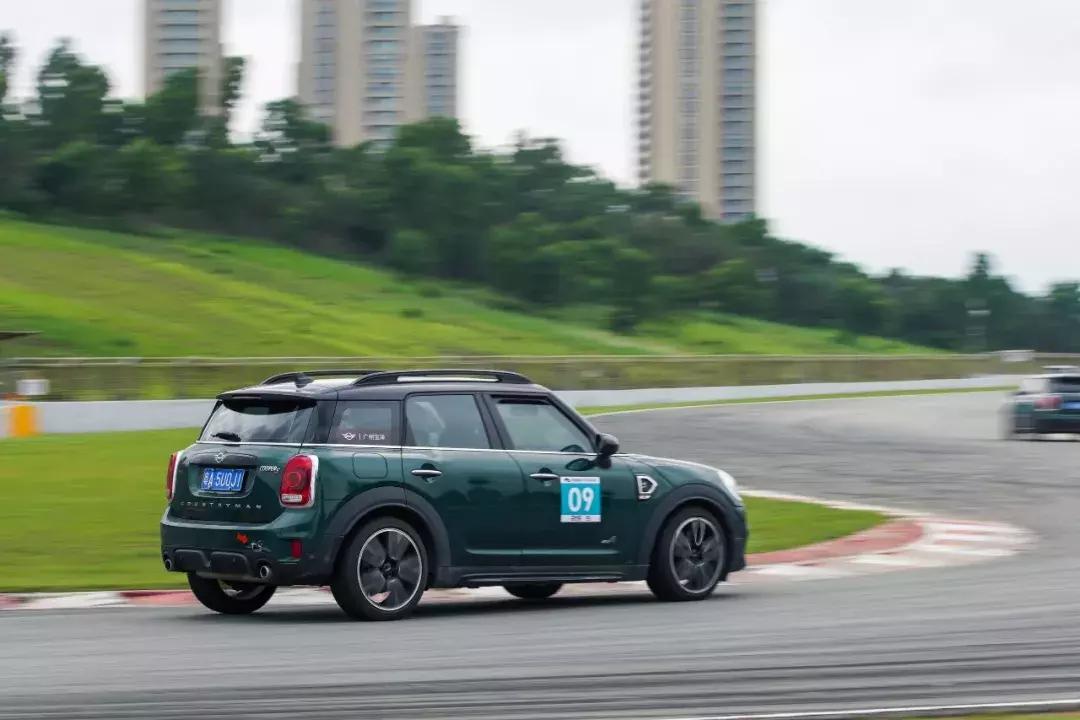 为了这场比赛，我买了一台MINI！