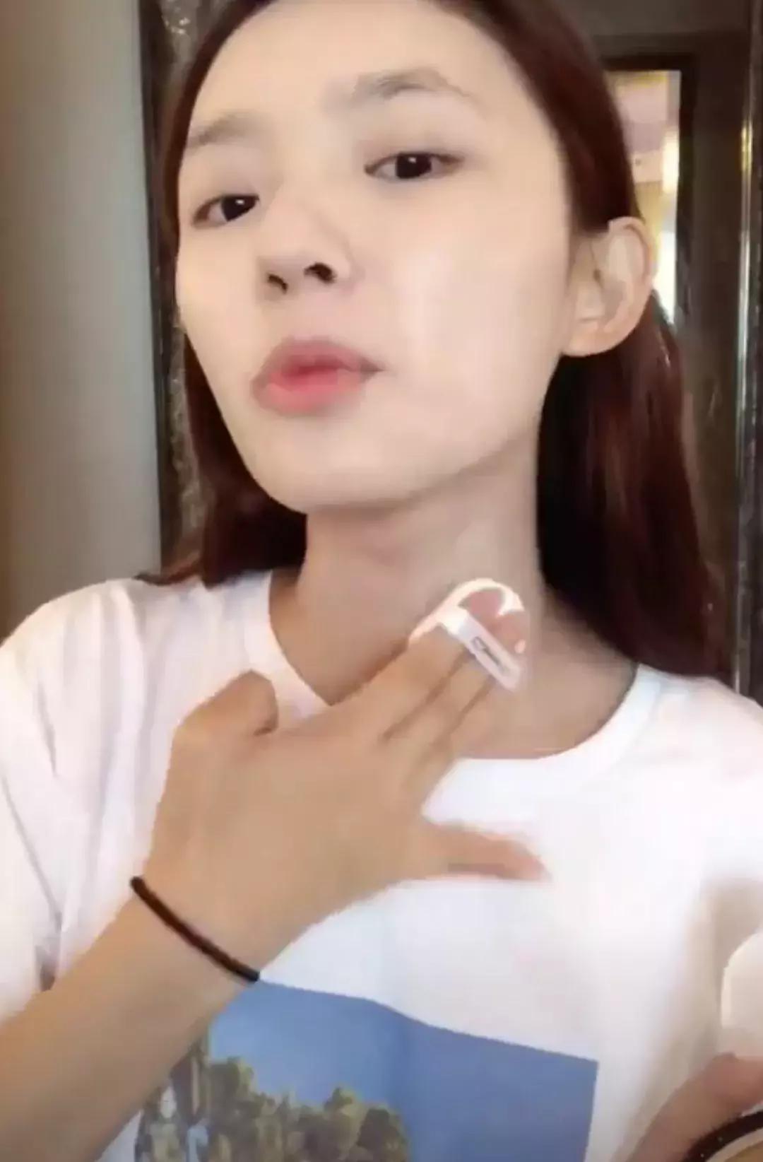 宋祖儿化妆怎么不卡粉,宋祖儿美妆教程