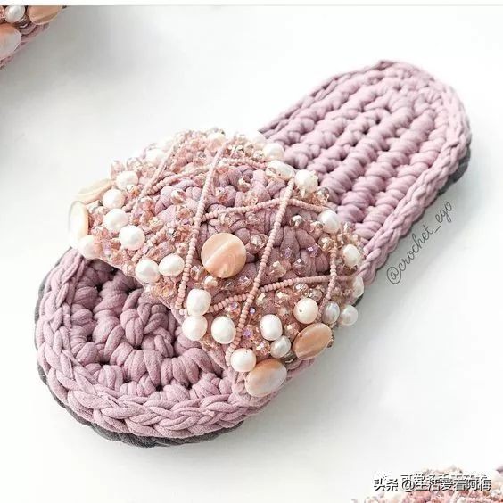 自己用毛线做布拖鞋,用布条线编拖鞋