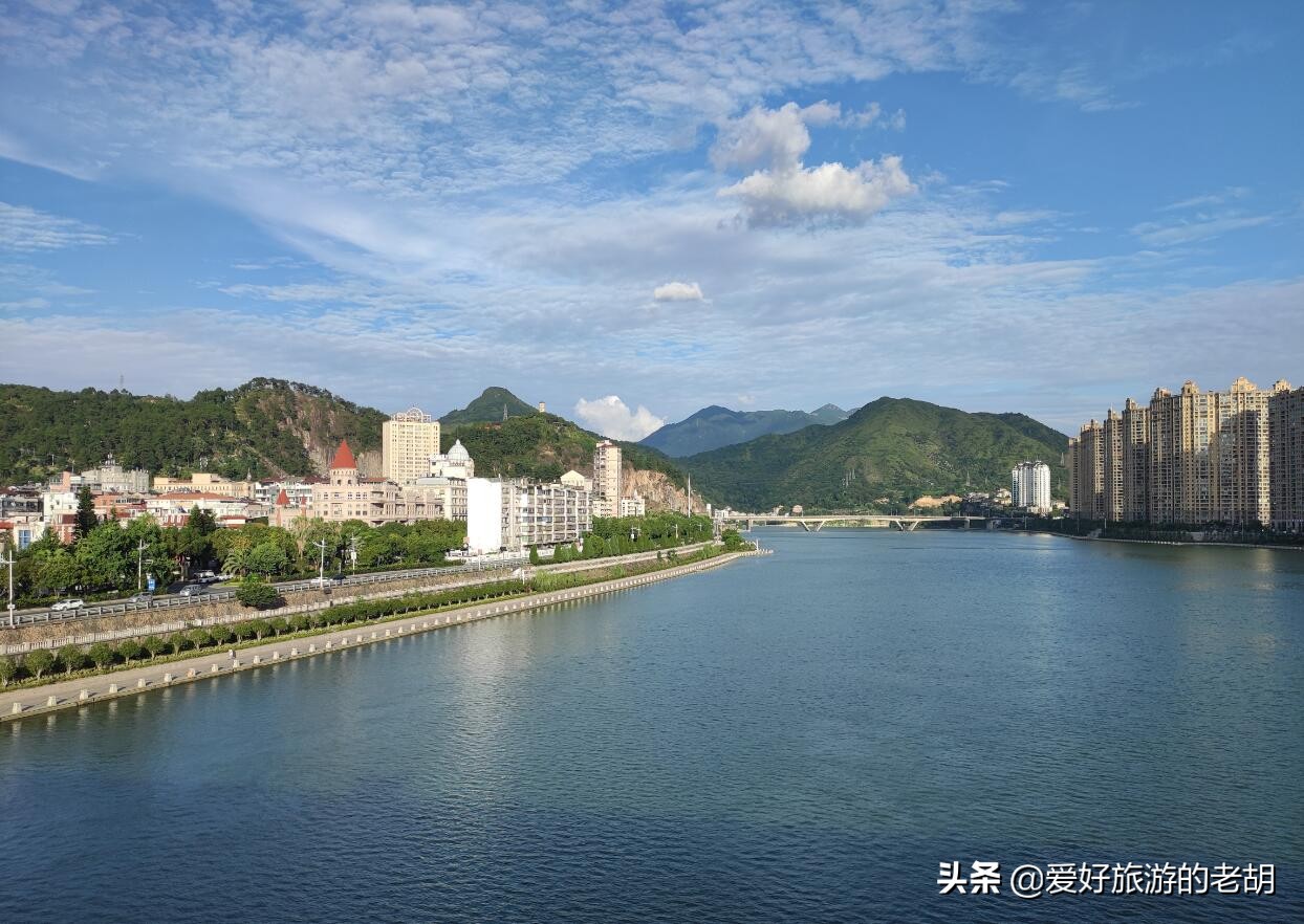 隐藏在大山里的小城市,隐藏在山里的浙江小城镇