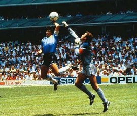 世界经典五大进球,世界上十大不可思议的进球