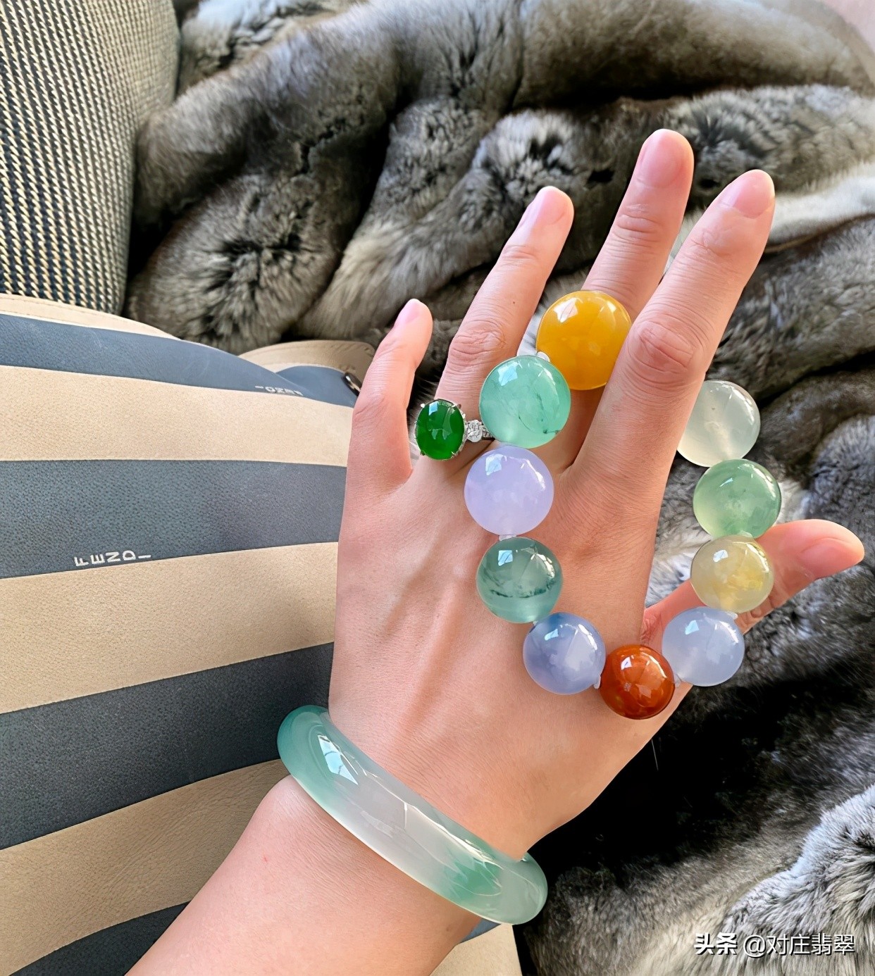 几百的翡翠珠链项链怎样选择,翡翠多宝珠链为什么那么贵