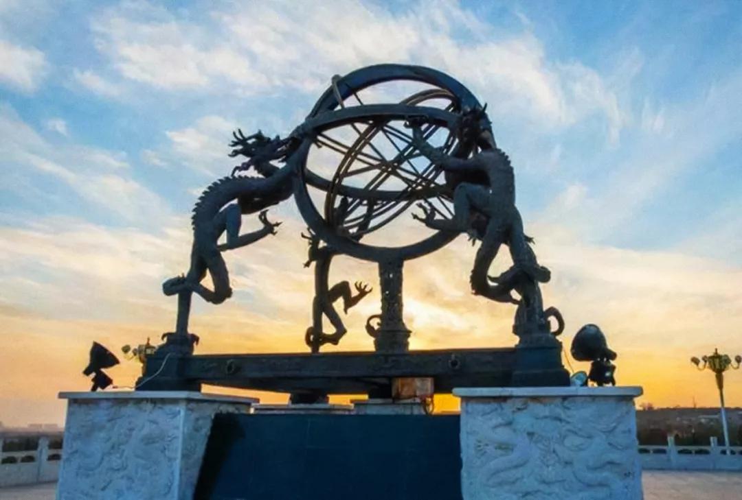 科学家张衡发明地动仪的故事文字,张衡发明地动仪的历史典故