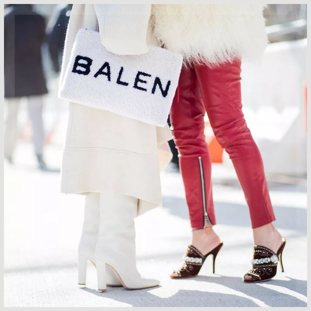 我花1000多块买的毛绒包，后来发现有点贵！