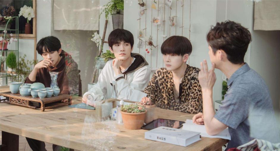 谈话中坐的位置有哪些讲究？来学习提升社交能力的小技巧