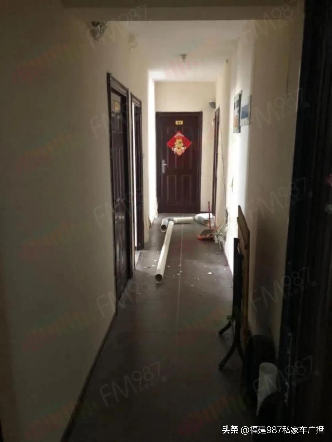 福州谢先生糟心了！房子被砸！！