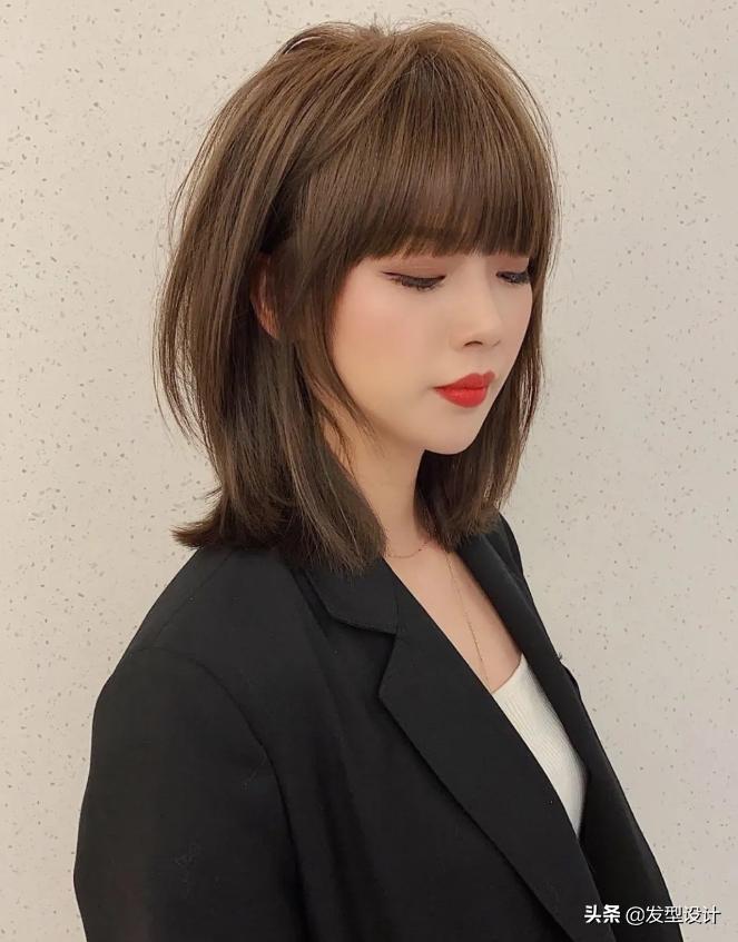 发型女2020流行发型中长发,中长发披发发型理发店