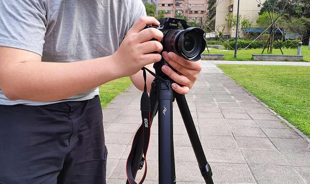 旅行三脚架推荐便携,三脚架拍摄支架户外方便携带测评