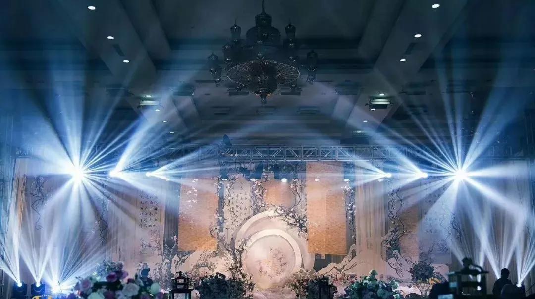 这场简单而又不失庄重的中式婚礼,送你一场大气磅礴的中式婚礼