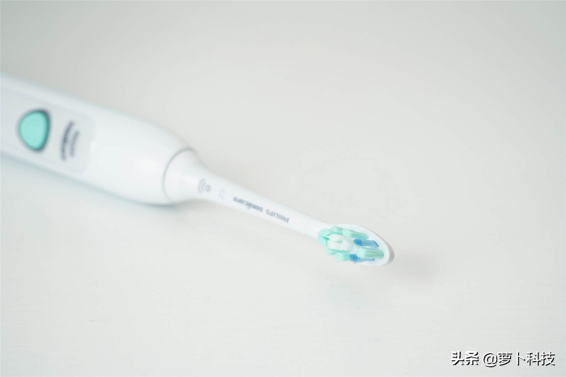 飞利浦电动牙刷入门和高端区别,飞利浦牙刷跟usmile到底哪个好一些