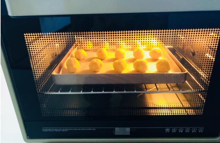 网红甜点椰丝球自己动手做，简单零失败，甜丝丝的吃不胖