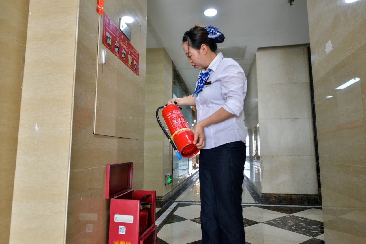 客服管家张雨：有问必答的百度姐