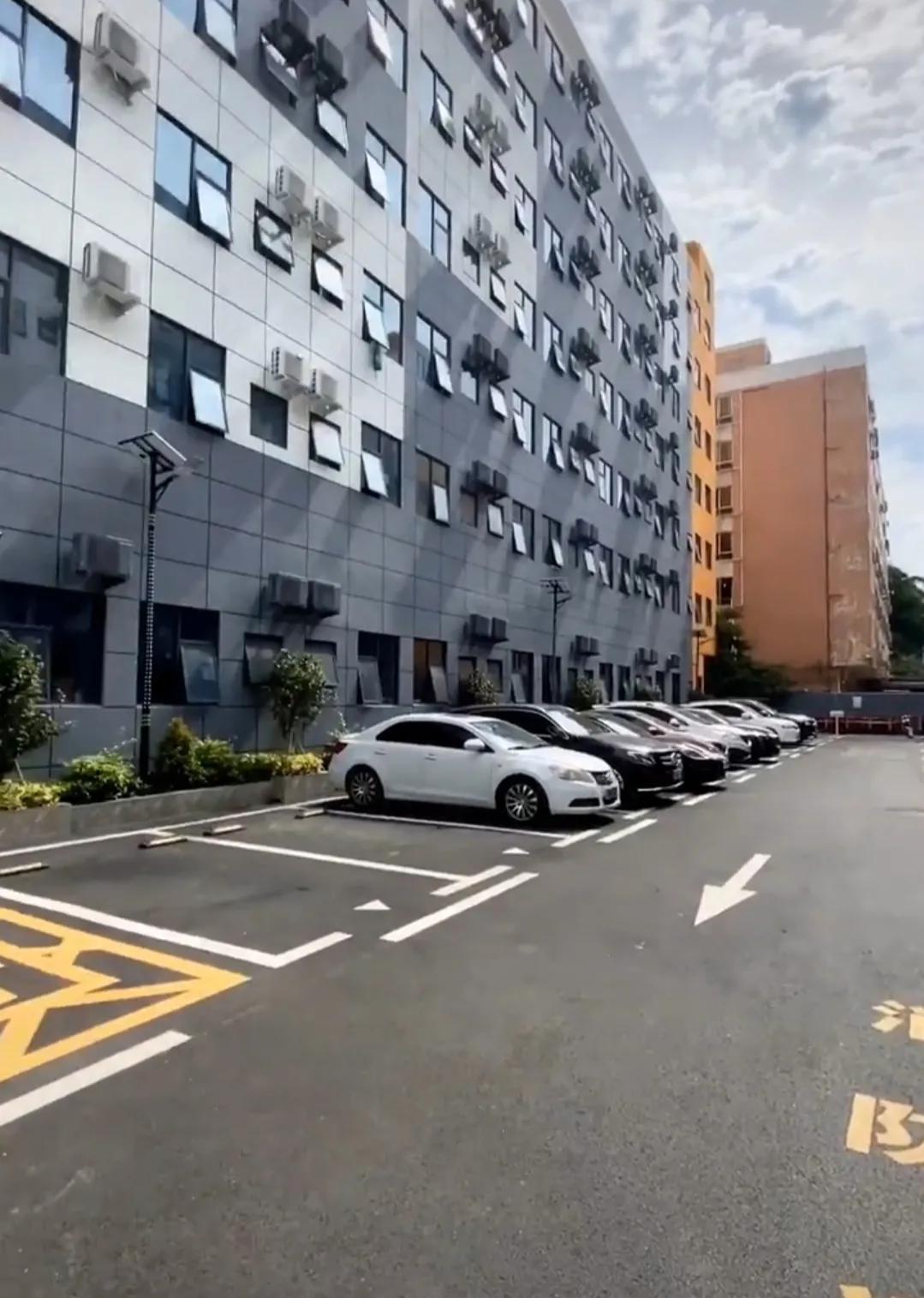 成都万朵城公寓有必要买吗,在成都买公寓出租怎么样