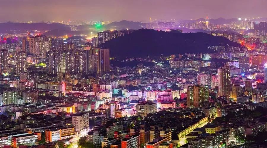 深圳一座稍不努力就被淘汰的城市,深圳一座让人遗忘的地方