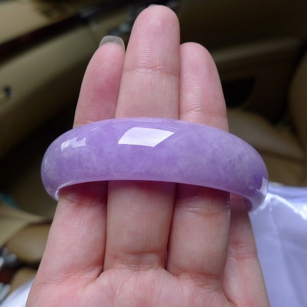 翡翠紫罗兰见光死值得买吗,紫罗兰翡翠见光死和种嫩有关系吗