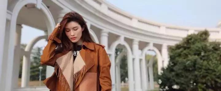 女人圆脸发型和方脸哪个更抗老,适合圆脸方脸女生的发型短发